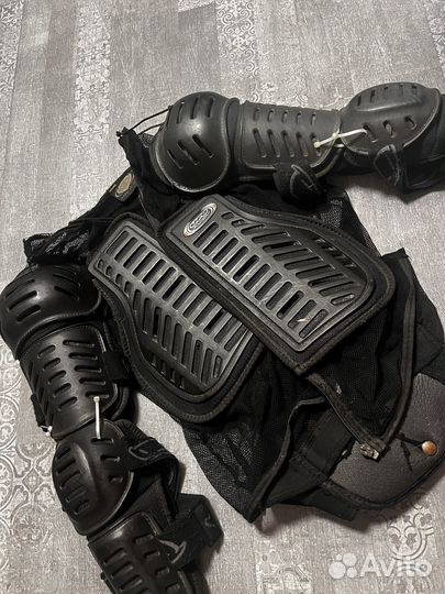 Мотонаколенники