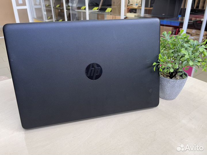 Бюджетный ноутбук HP