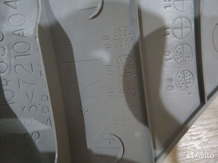 Обшивка стойки Mitsubishi Outlander XL