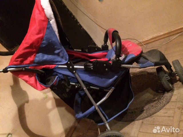 Прогулочная коляска