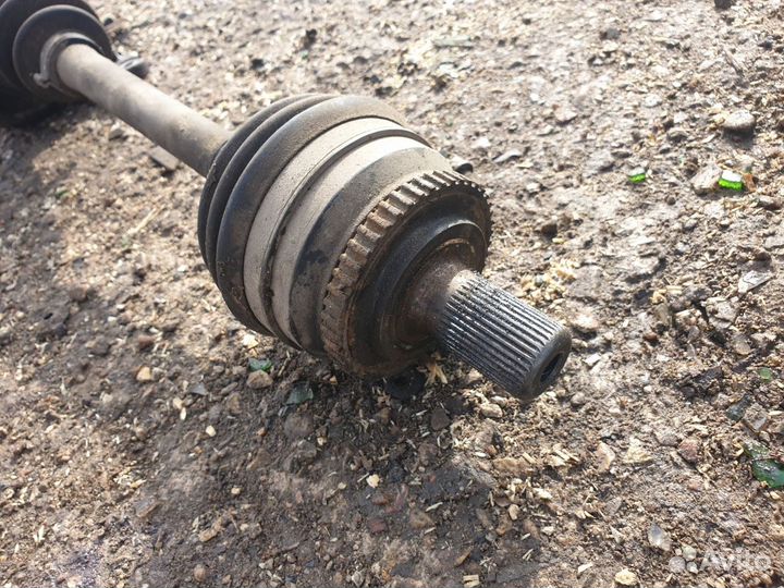 Привод передний правый volvo s60 2.4 b5244s АКПП