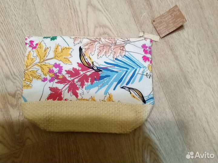 Косметички новые ив роше