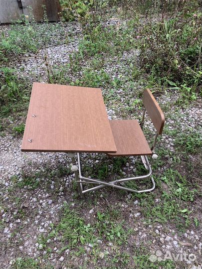 Детская парта со стулом