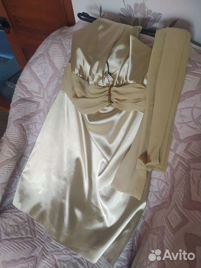 Вечернее платье