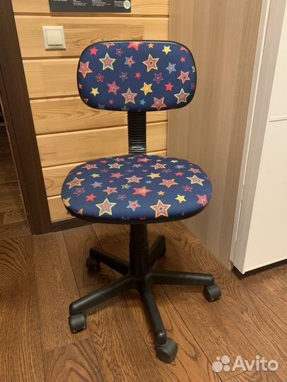 Кресло на колесиках