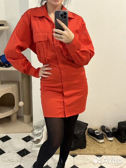 Красное платье