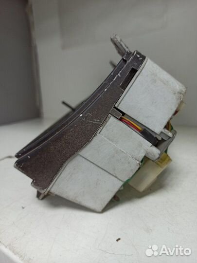 Панель приборов Nissan Laurel C32