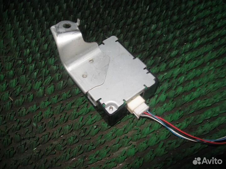 Блок центрального замка Toyota Corolla Verso R1 2