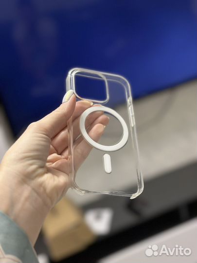 Оригинальный чехол на iPhone 14 pro