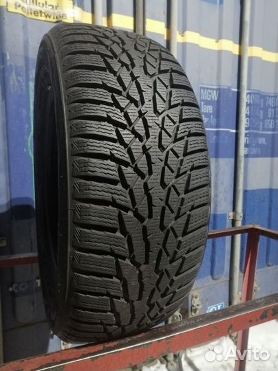 Nokian Tyres WR D4 225/55 R16 104T