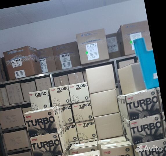 Турбина Хитачи zx180lc-3