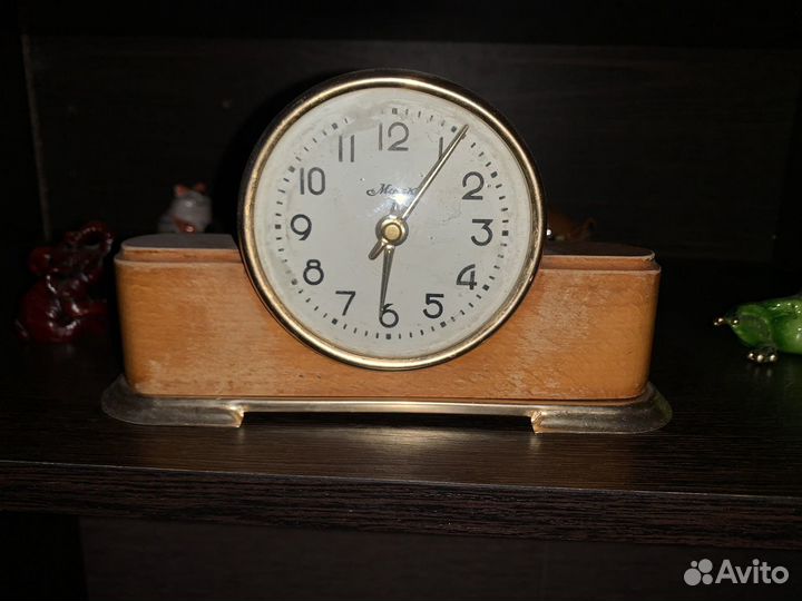 Настольные часы