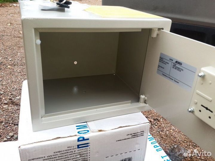 Сейф мебельный