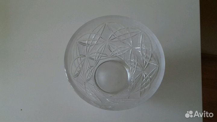 Хрустальная ваза