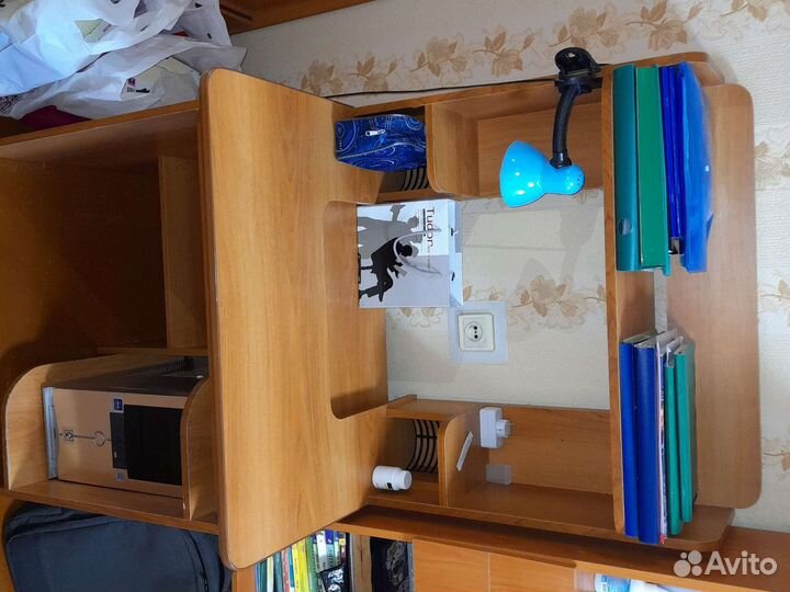 Компьютерный стол