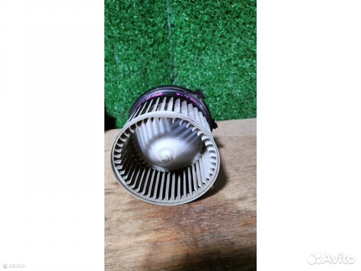 Мотор печки на nissan xtrail NT31 MR20