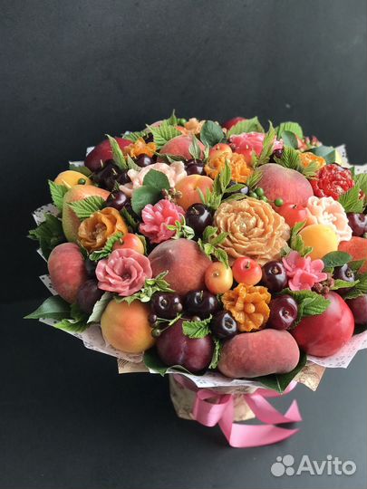 Букет из фруктов съедобных цветов для учителя