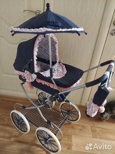 Коляска для кукол
