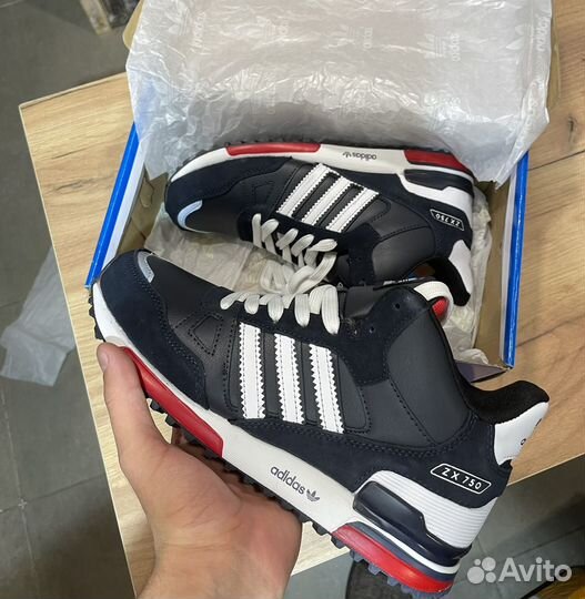 Зимние кроссовки Adidas ZX 750