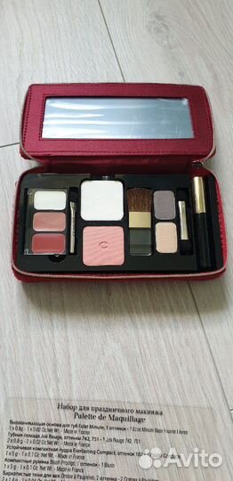 Набор для макияжа clarins новый