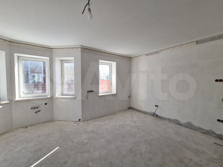 Коттедж 224 м² на участке 8 сот.