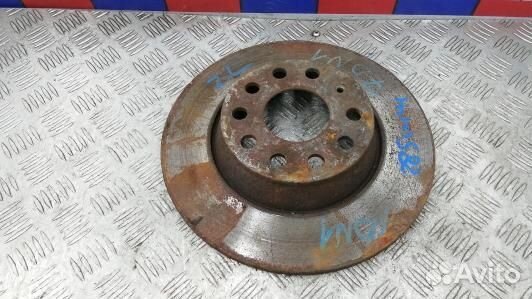 Диск тормозной задний volkswagen passat B7 (7DN01L