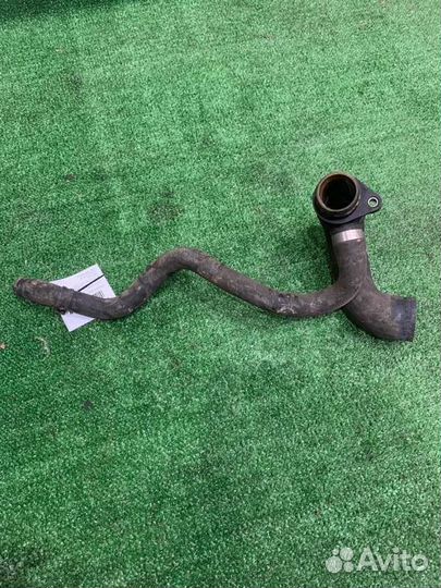 Патрубок радиатора