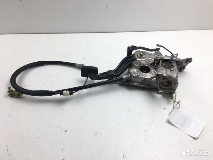 Педаль стояночного тормоза Toyota Camry CV30 2CT