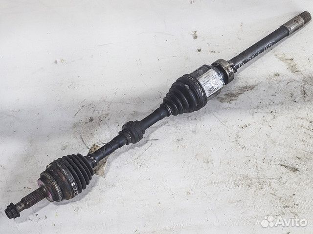 Привод передний правый Toyota Camry