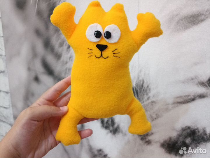 Плюшевый котик