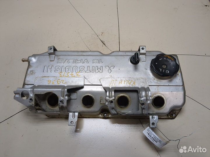 Крышка клапанная двс Mitsubishi Carisma, 2003