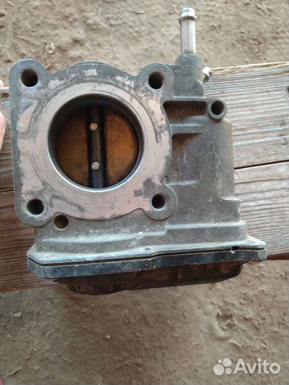 Дроссельная заслонка