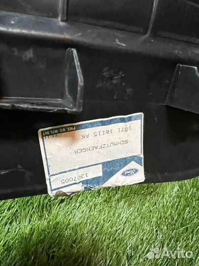 Подкрылок передний левый Ford Mondeo 3