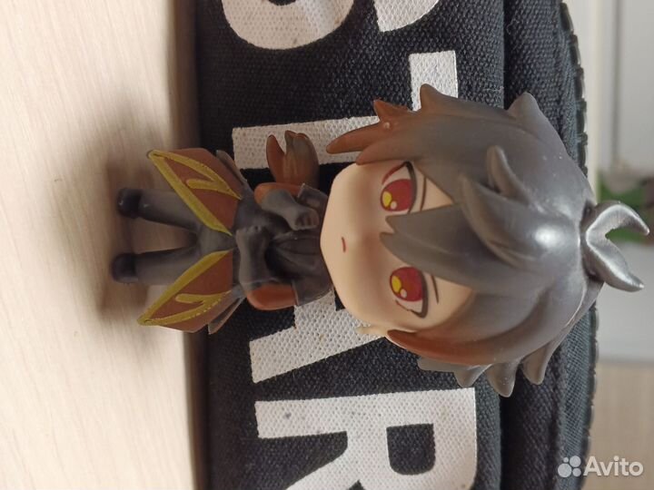 Фигурка Чжун ли из Genshin impact