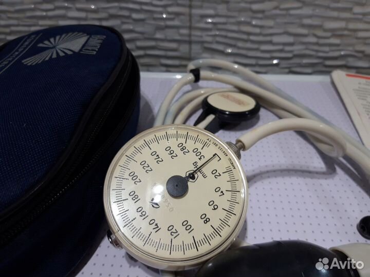 Прибор для измерения давления