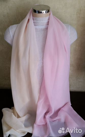 Шарф розово-бежевый шелковый ручная работа