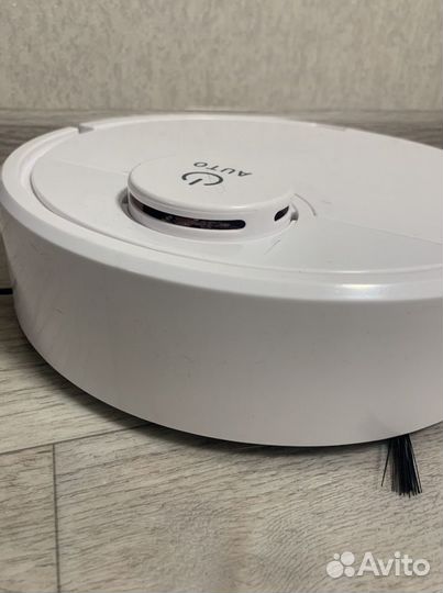 Робот пылесос новый