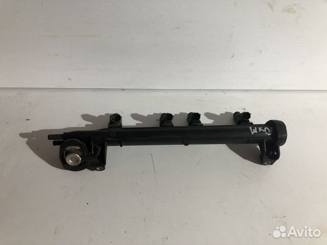 Топливная рампа с форсунками Шкода Октавия Тур