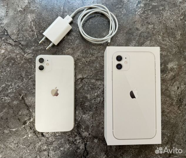 iPhone 11, 64 ГБ