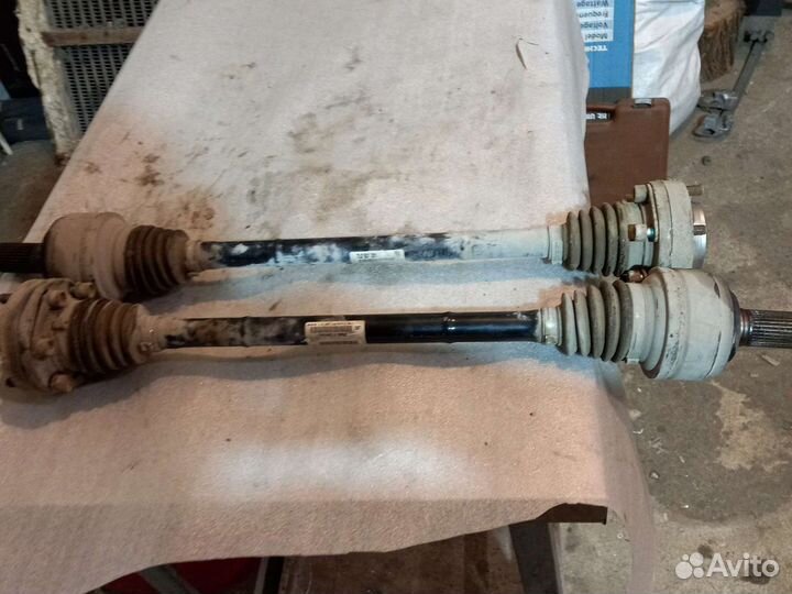 Задние полуоси (шрус, привод) Porsche Cayenne