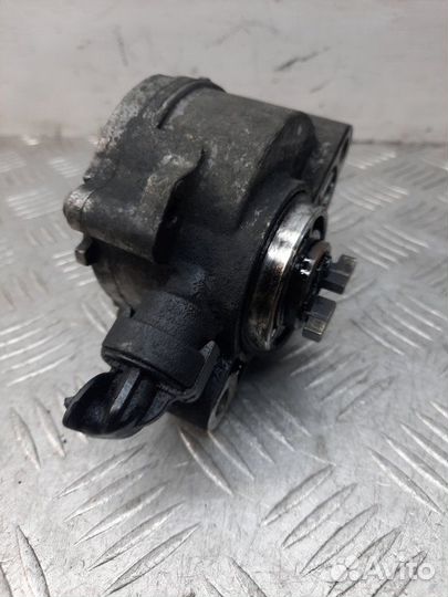 Насос вакуумный Citroen C4 1.6 9HZ 2008