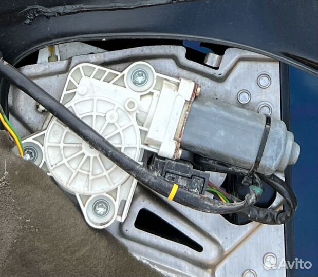 Моторчик стеклоподъемника Mercedes-Benz S-класс