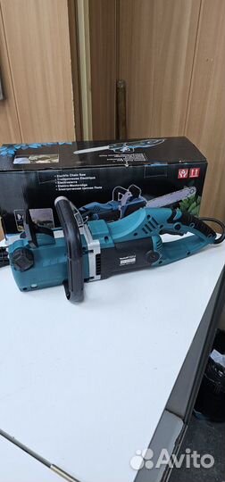 Цепная пила Makita MT405-10 2800W(141) 0018