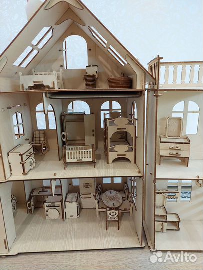 Домик кукольный