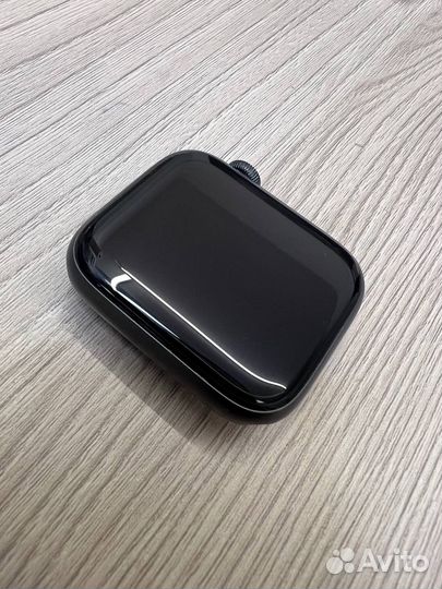 Полировка стекла на смарт-часах Apple Watch S4-S8