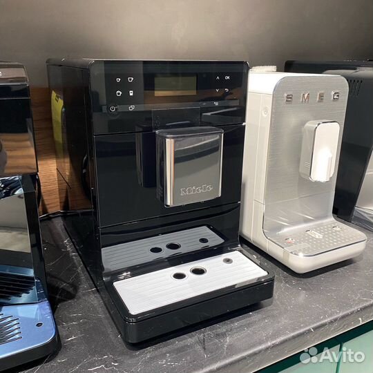 Кофемашина автоматическая Miele CM5310 Black