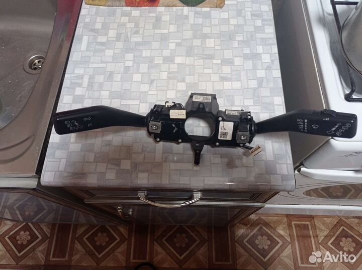 Подрулевой переключатель