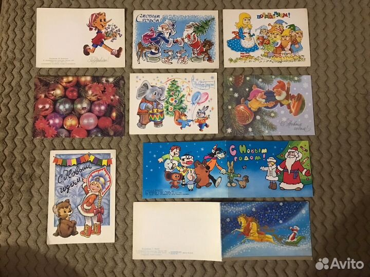 Значки и открытки СССР. Ретро