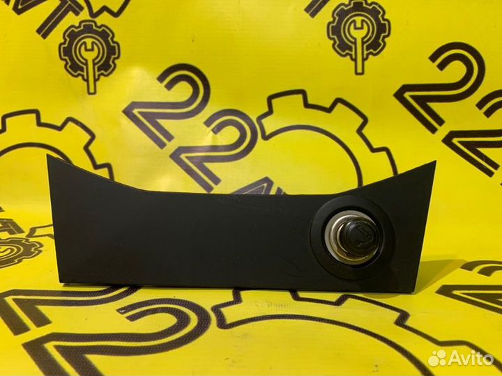 Прикуриватель Toyota Harrier GSU30 2grfe 2006.10