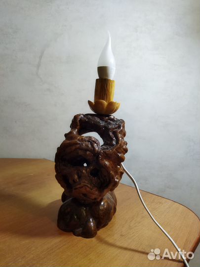 Лампа настольная